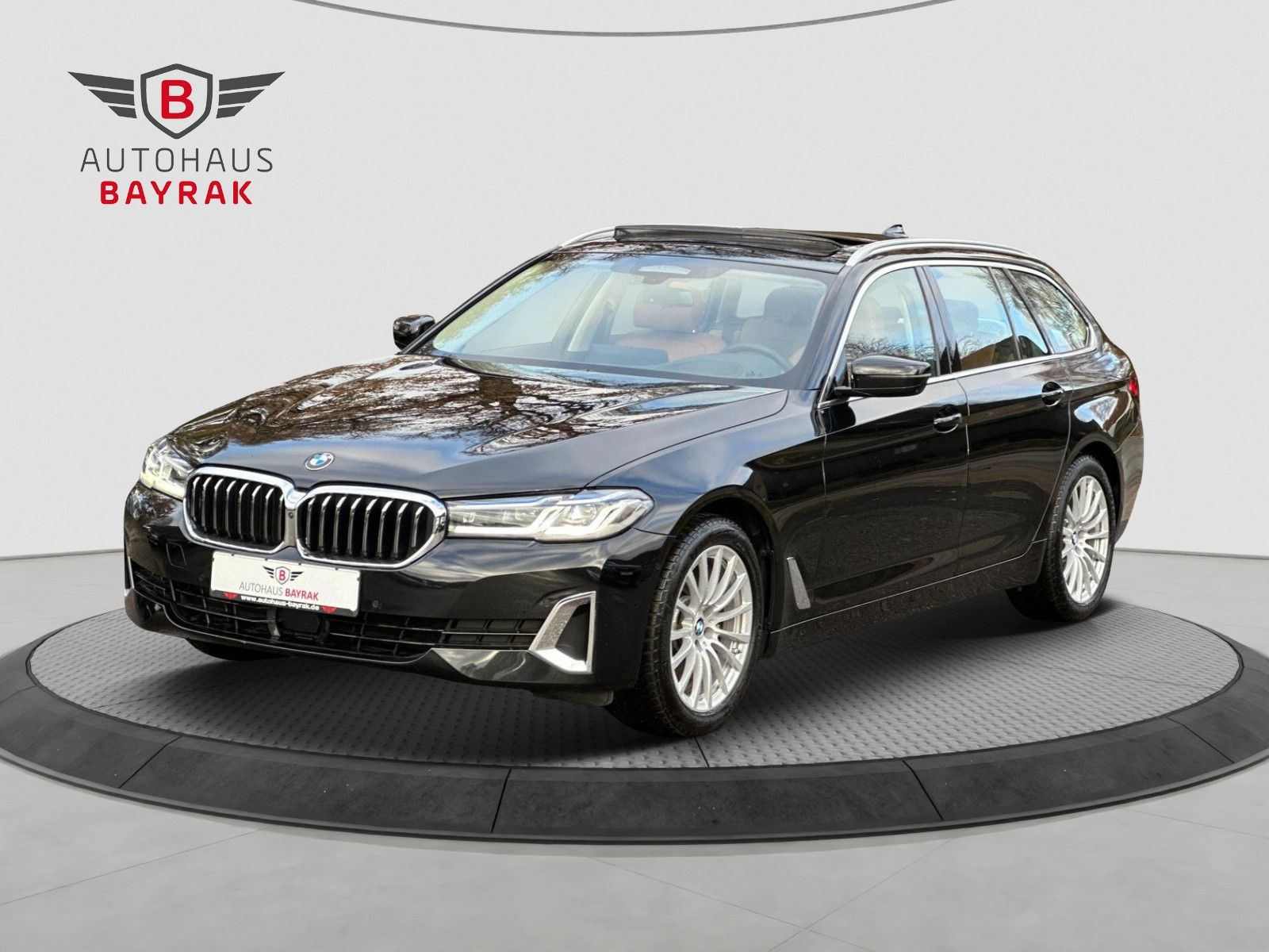 BMW 520 d Touring *Luxury* DIS.KEY/HUD/360/HiFi/PANO