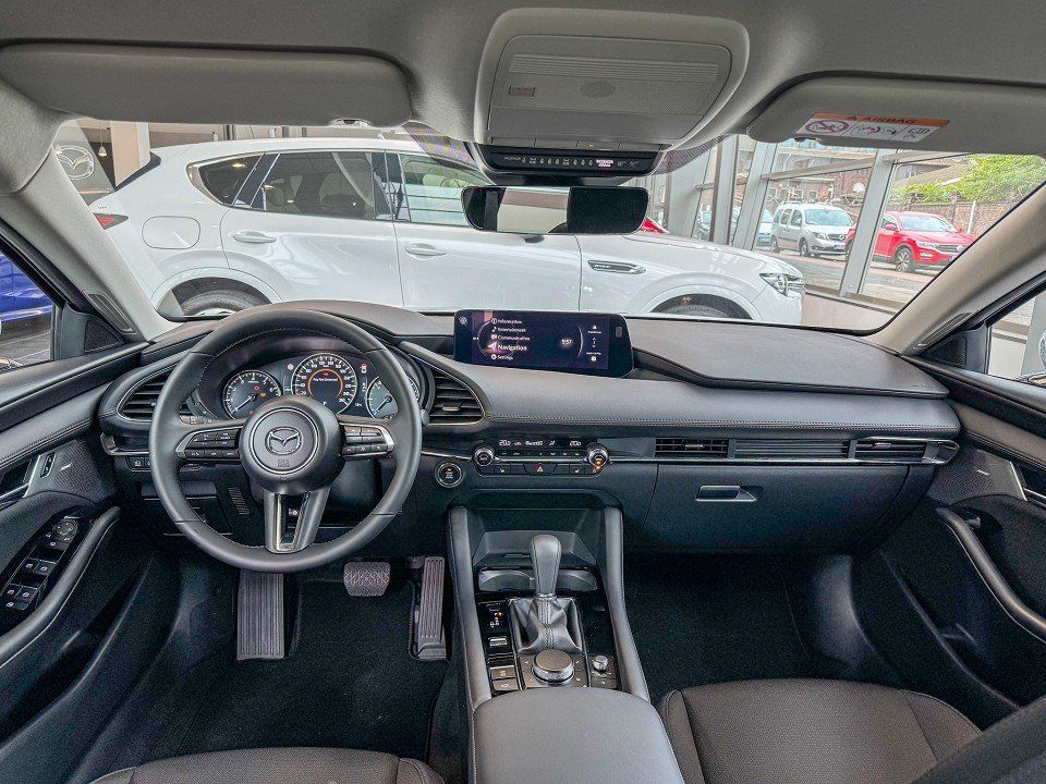 Mazda 3 Fastback Exclusive-Line