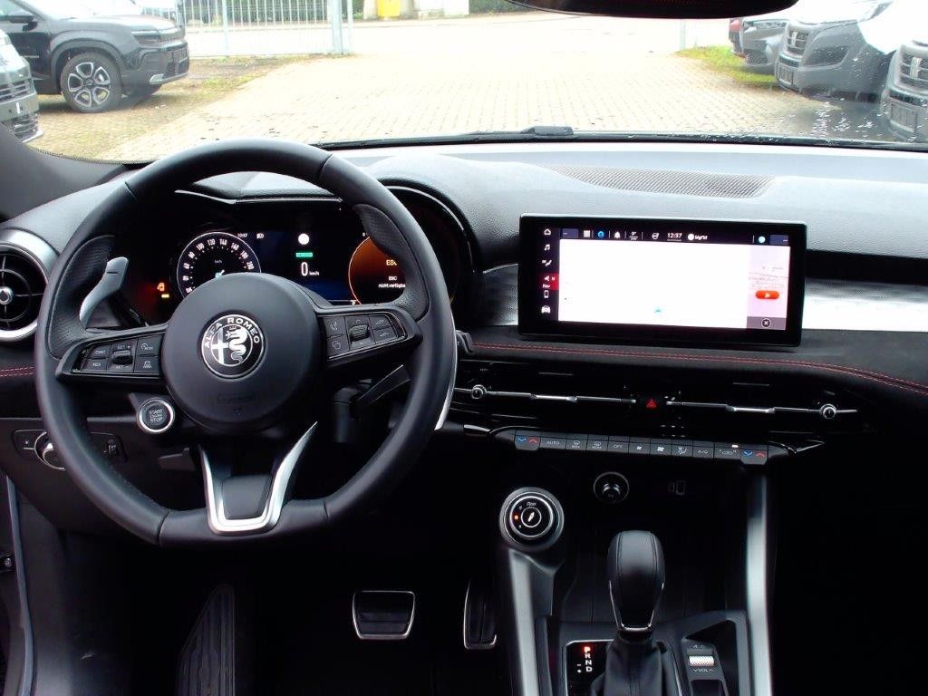 Alfa Romeo PHEV 280PS Q4 AT VELOCE Navi Winterpket 20 Zoll
