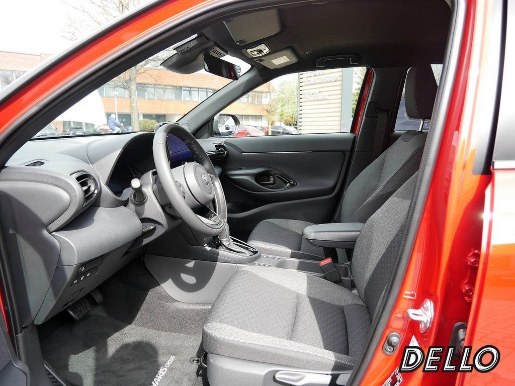 Toyota Yaris Cross FWD Hybrid Teamplayer AHK Navi LED A