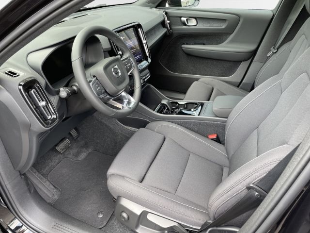 Volvo XC40 Recharge Single Motor Plus Einstufig 170 KW