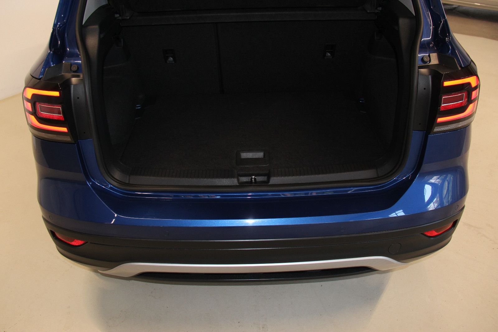 Volkswagen T-Cross Style - Samsaru's Car Outlet