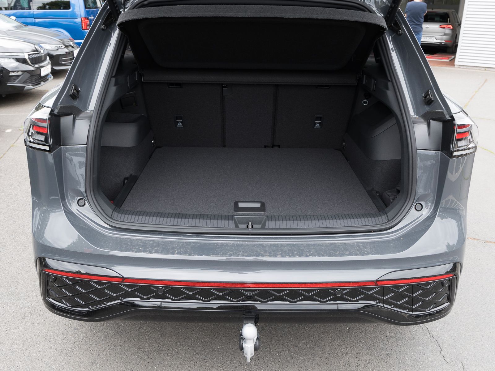 Volkswagen Tiguan 2.0 TSI DSG 4M R-Line Black Style STANDHZ