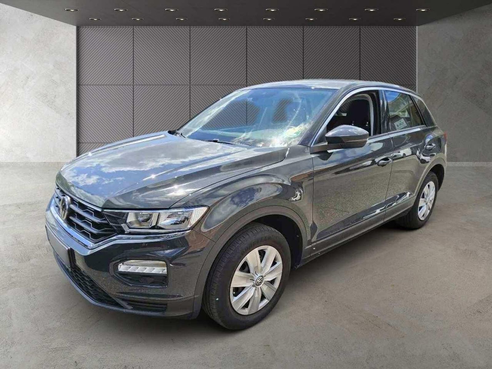 Volkswagen T-Roc 1.0 TSI - Samsaru's Car Outlet