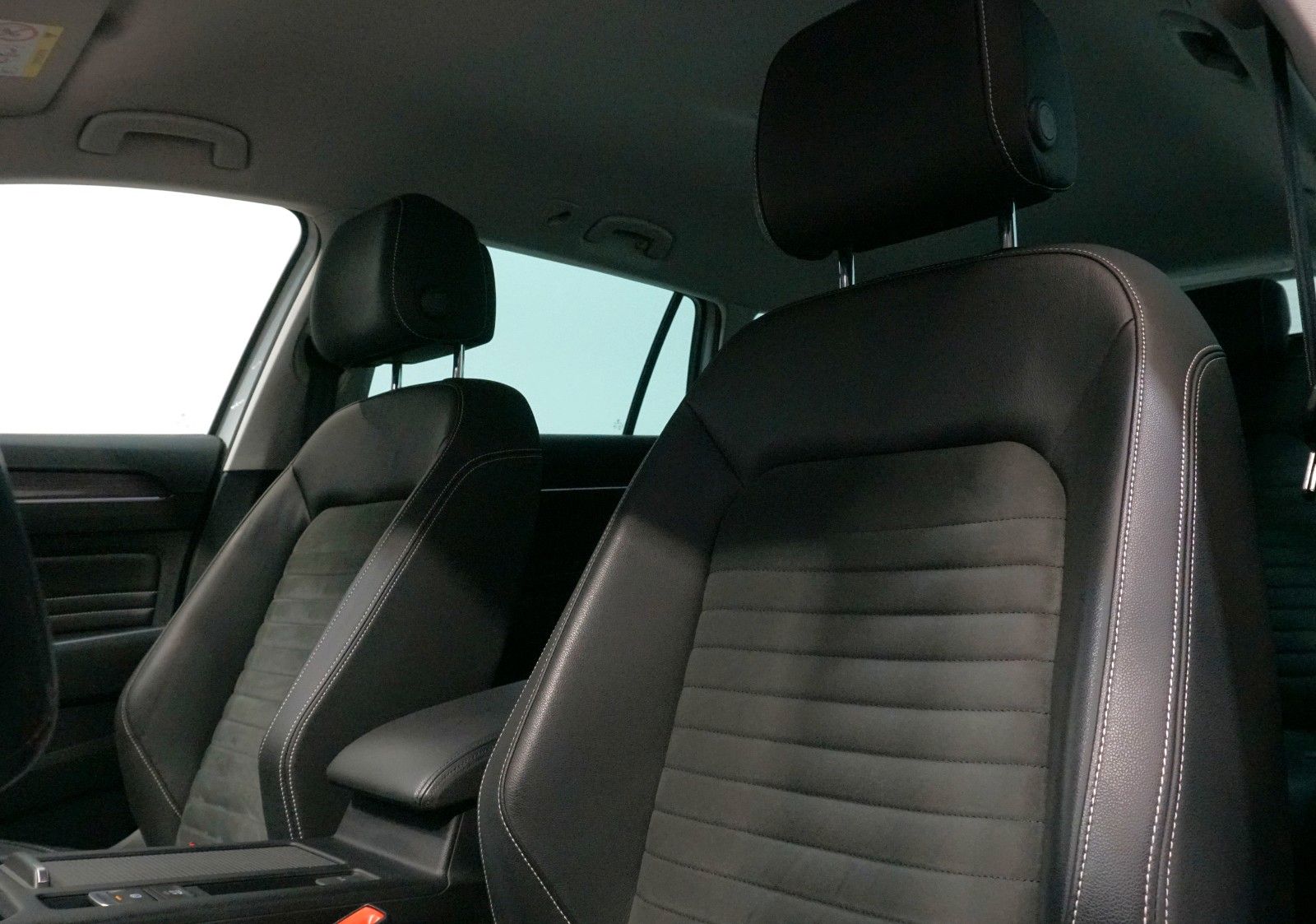 Volkswagen Passat Variant R-Line 4Motion 2.0 TDI*STDHZ*ACC