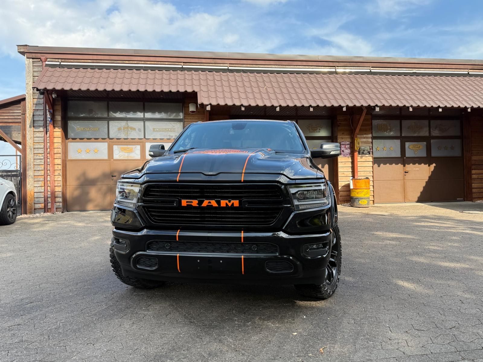 Dodge V8*OFFROAD*LIFT*BÜGEL*LED*4X4*NAVI*AHK*GARANTIE