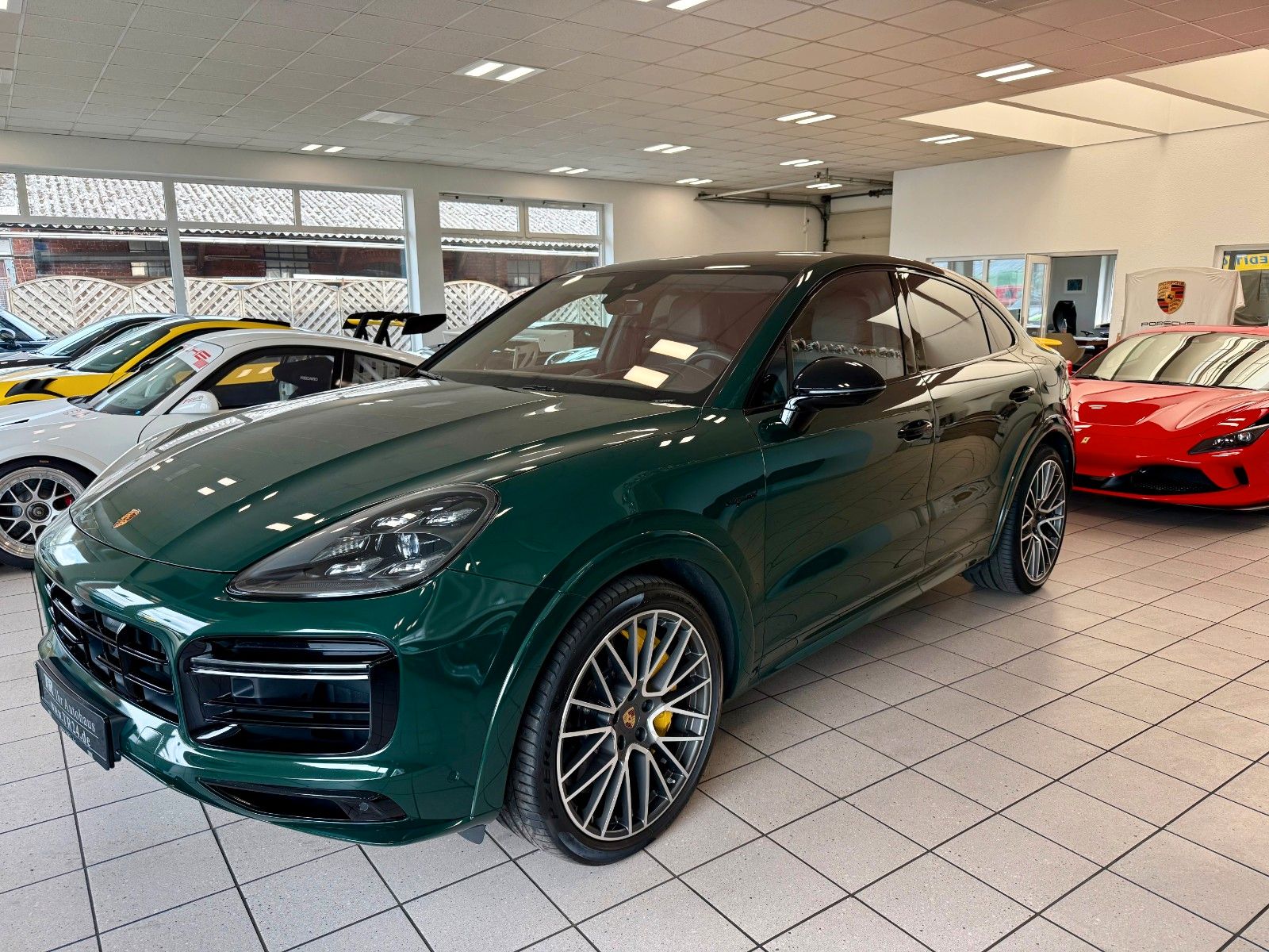Porsche Cayenne Coupe Turbo S E-Hybrid APPROVED