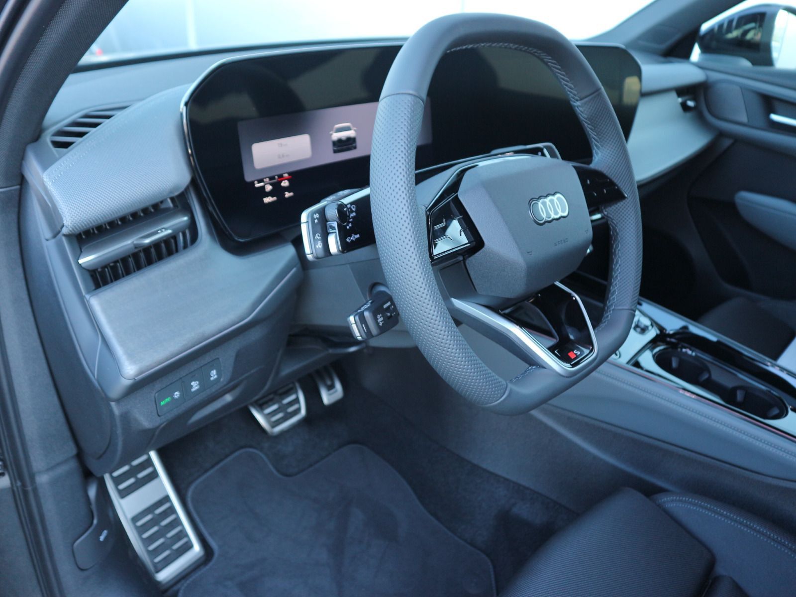 Audi Q3 SUV e-hybrid S tronic S line*0,5%*AHK*LED*ACC