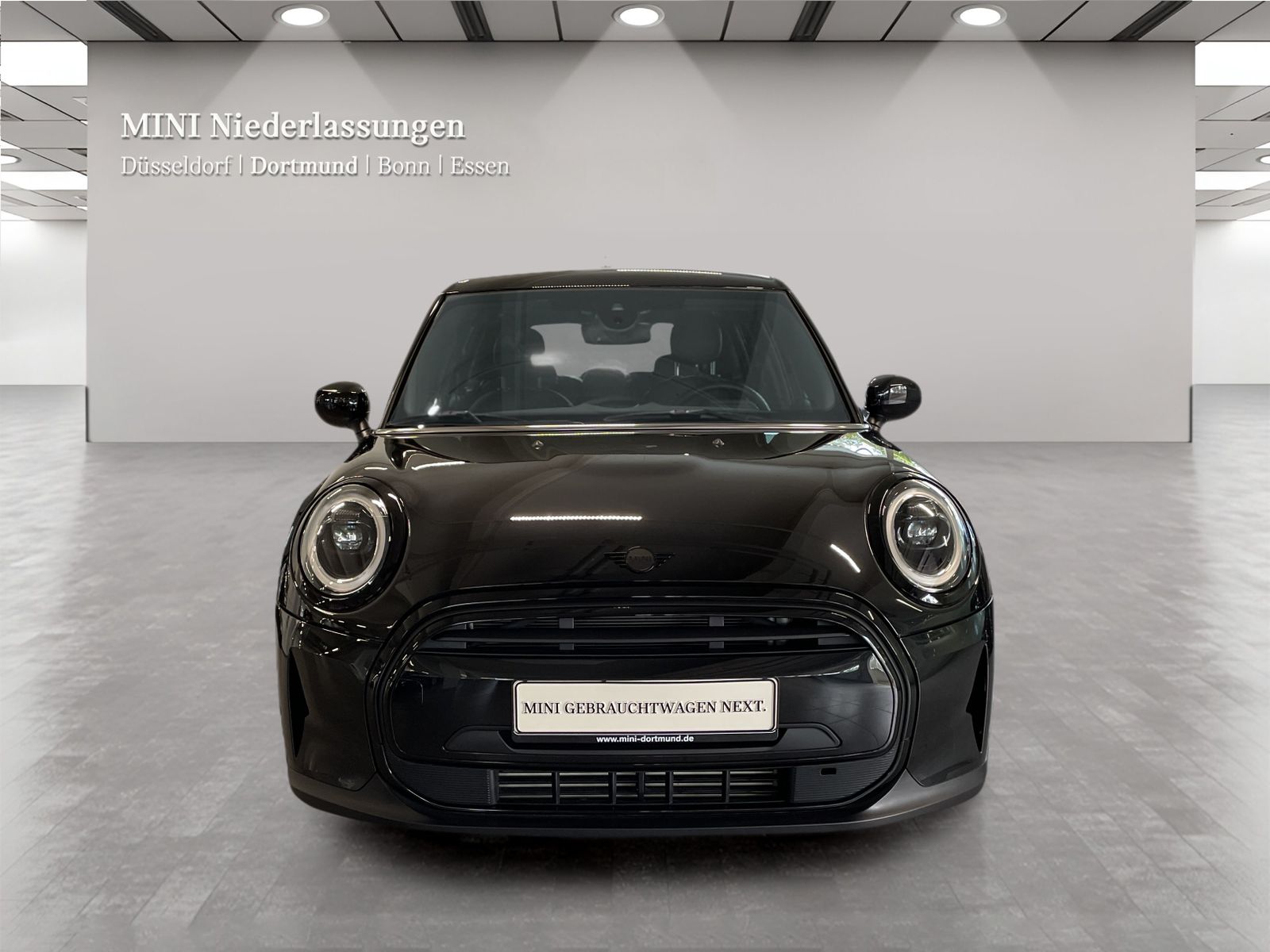 MINI Cooper - Samsaru's Car Outlet