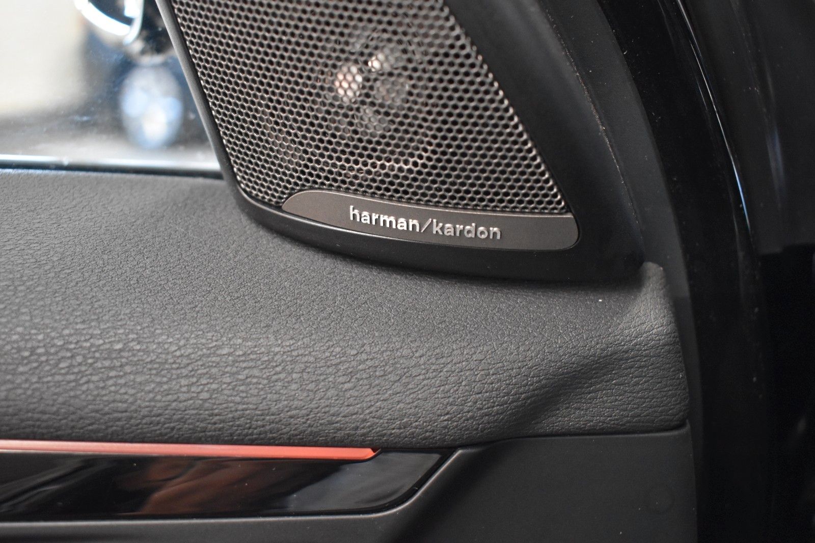 BMW X1 xDrive 25 d M SPORT - Samsaru's Car Outlet