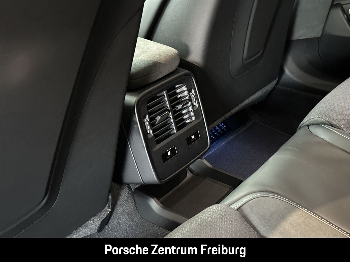 Porsche Taycan GTS Sport Turismo BOSE Abstandstempomat