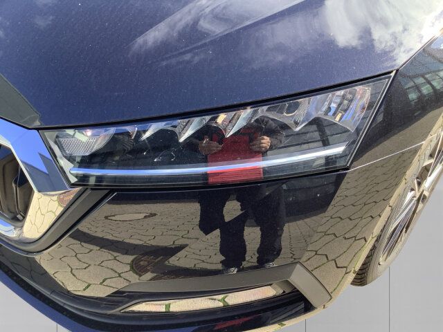 Skoda OCTAVIA COMBI TSI DSG e-TEC AMBITION - Samsaru's Car Outlet