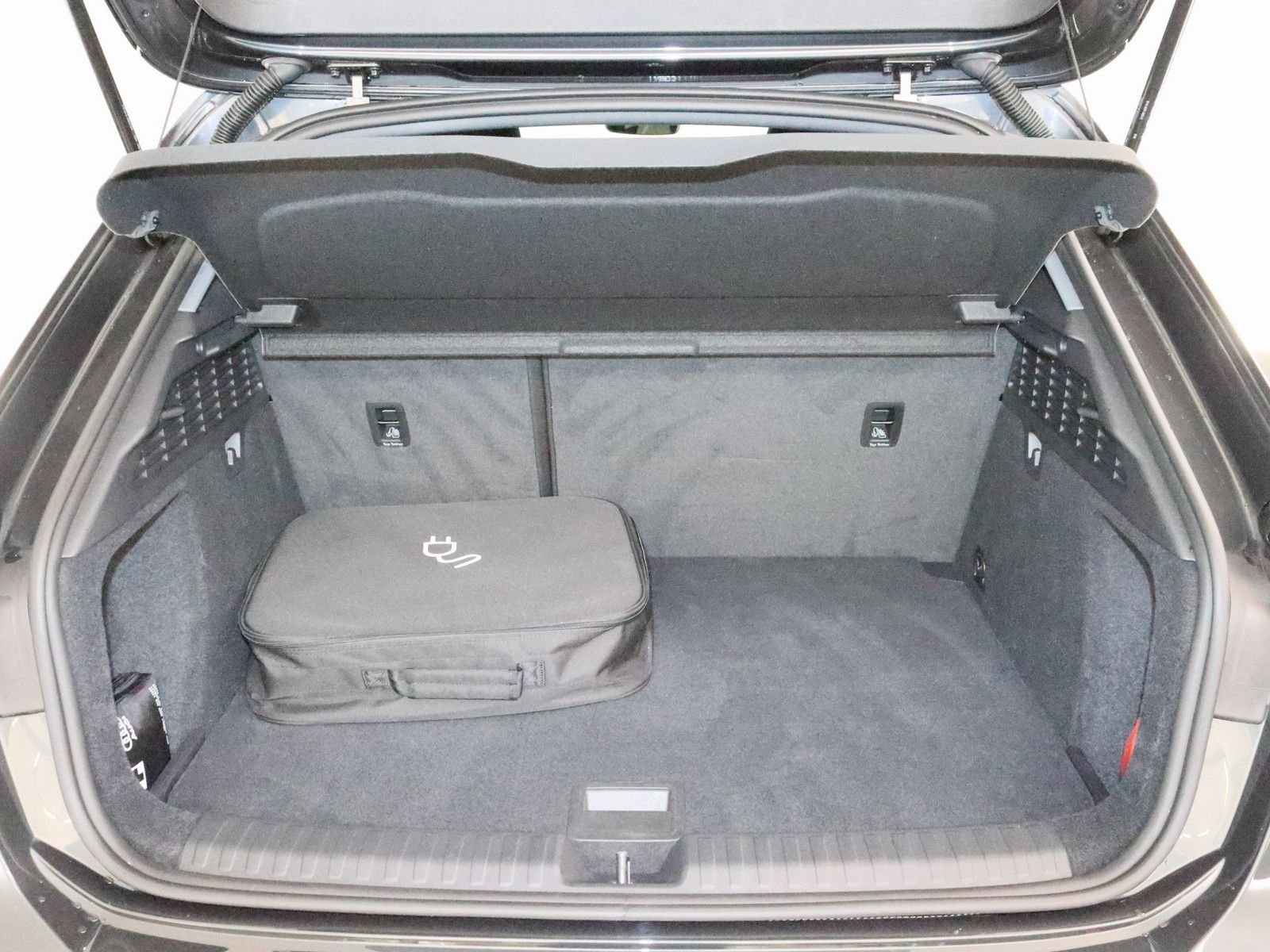 Audi A3 Sportback 40 TFSI e advanced NAVI SHZ PDC