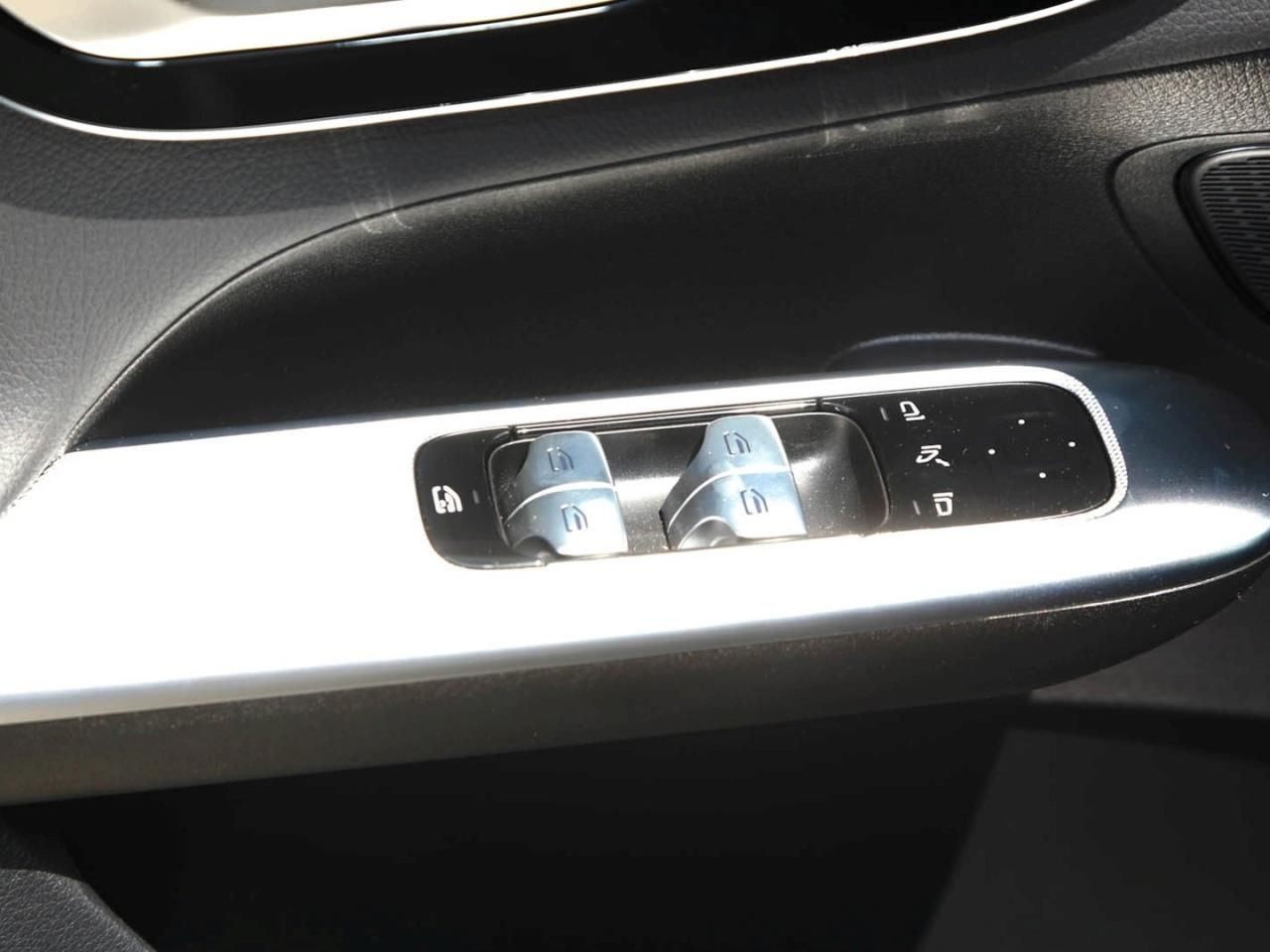 Mercedes-Benz GLC 200 d 4MATIC Avantgarde - Samsaru's Car Outlet
