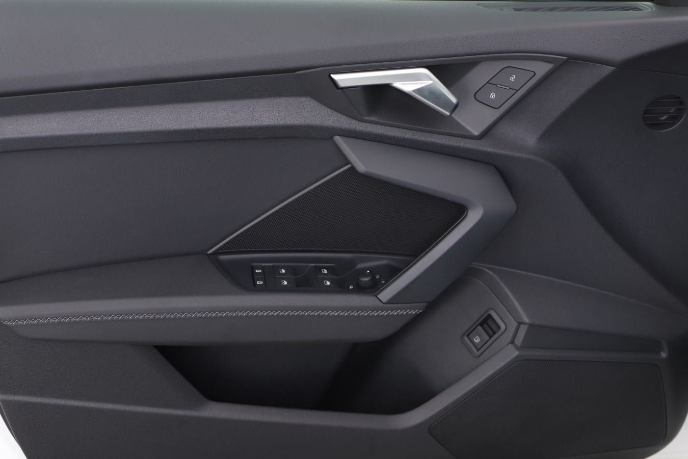 Audi A3 Sportback 40 TFSI e S tronic Advanced LED Kam