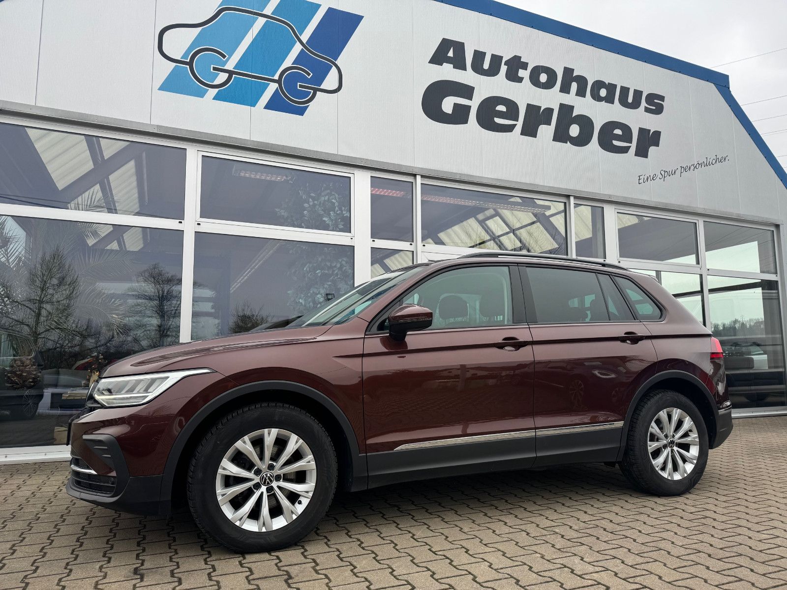 Volkswagen Tiguan 1.5 TSI OPF DSG Life - Samsaru's Car Outlet