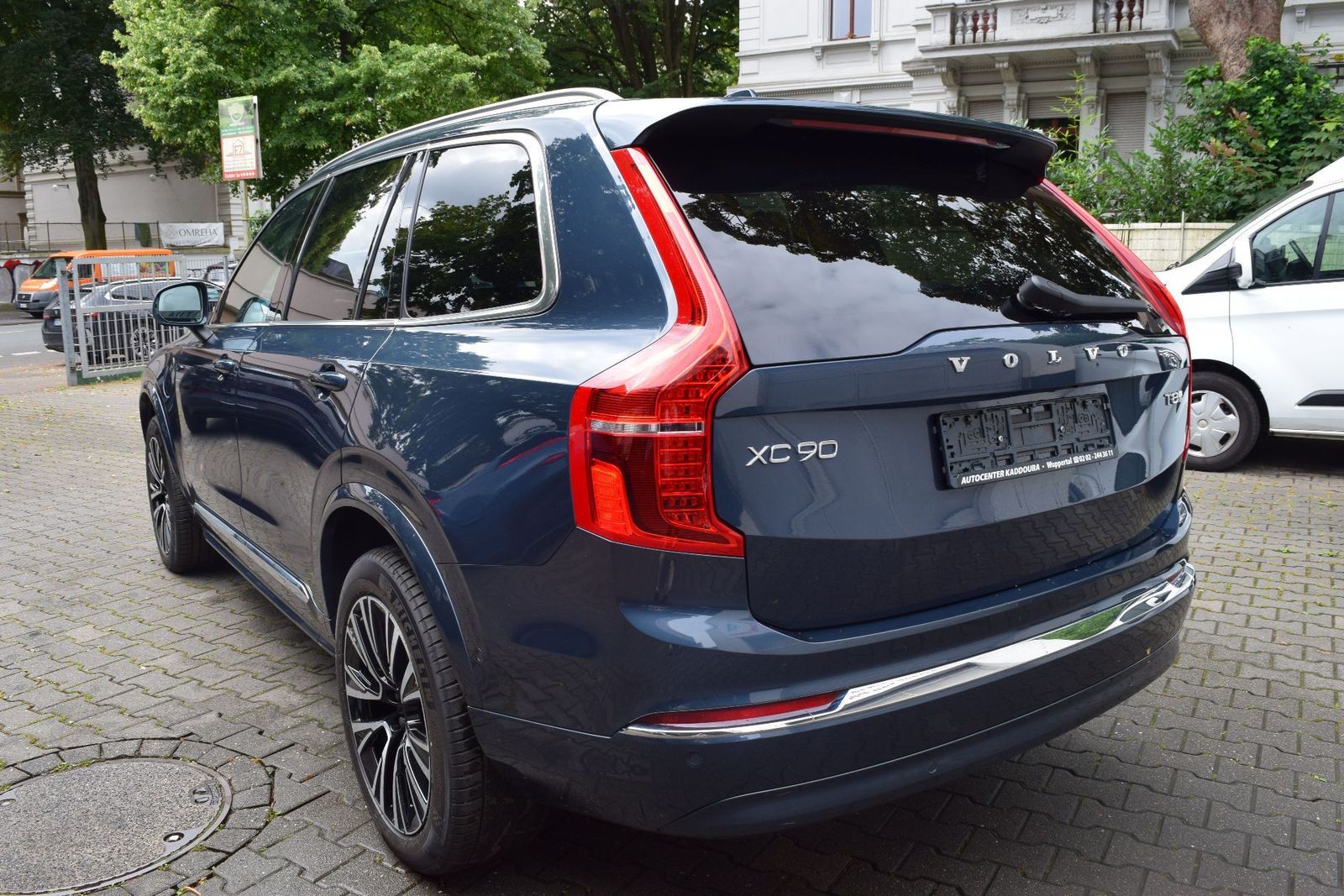 Volvo XC90 T8 AWD Plus Bright - Samsaru's Car Outlet