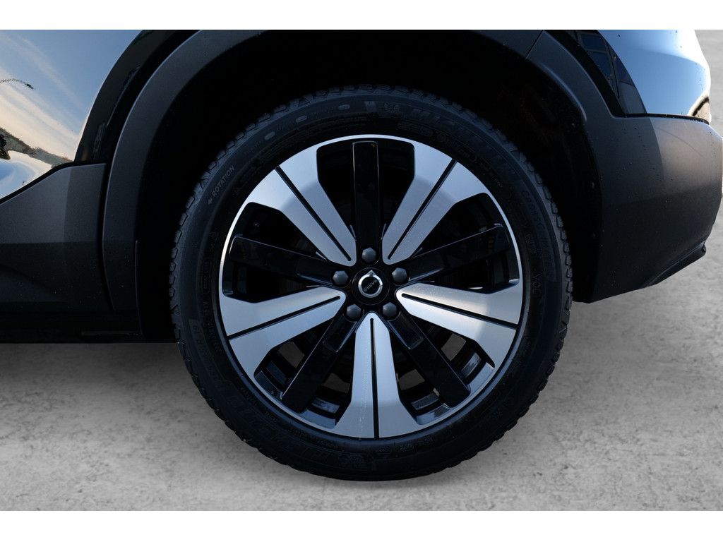 Volvo XC40 Plus Recharge Pure Electric 2WD