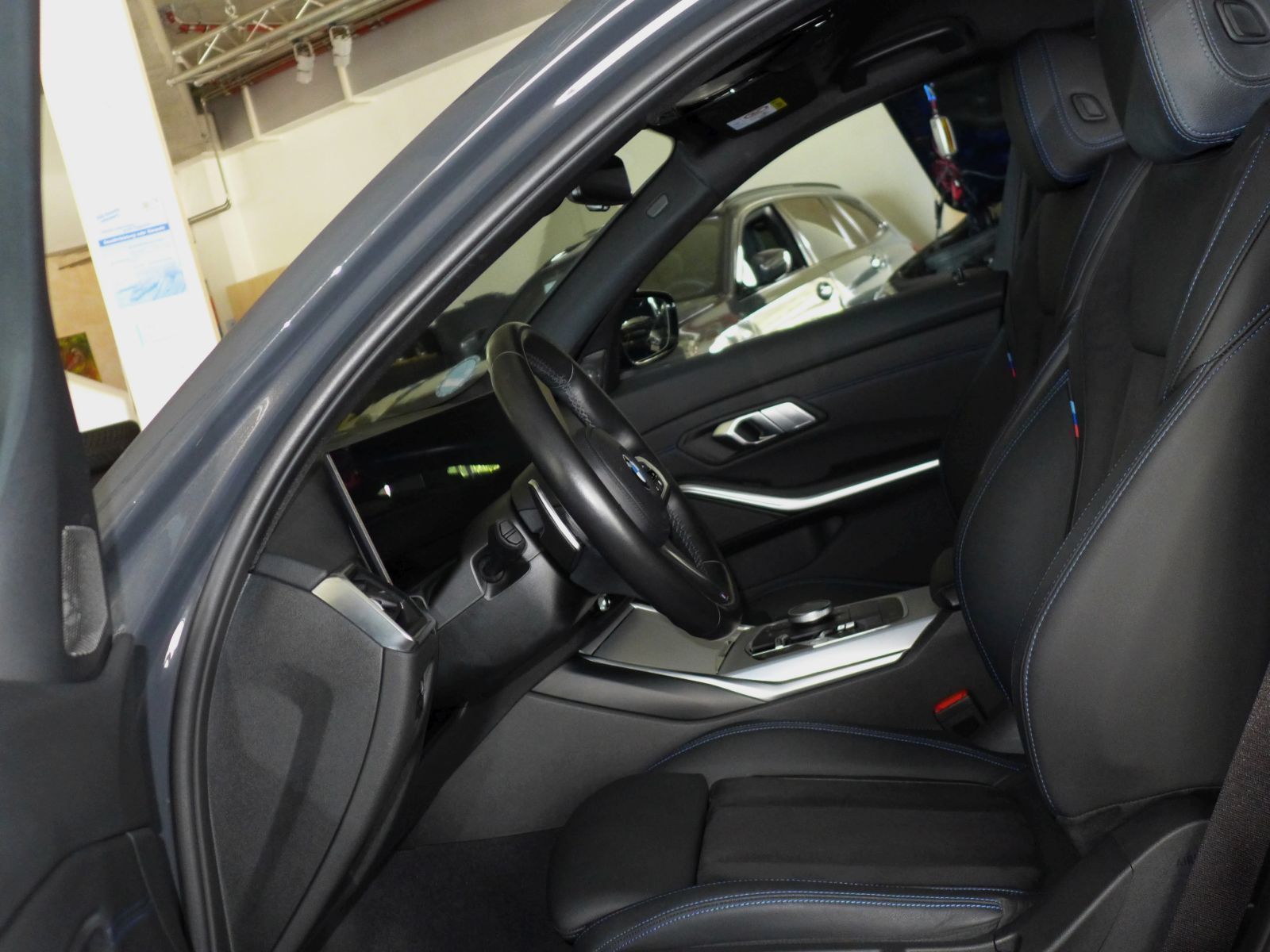 BMW 320d xDrive MSport - Samsaru's Car Outlet