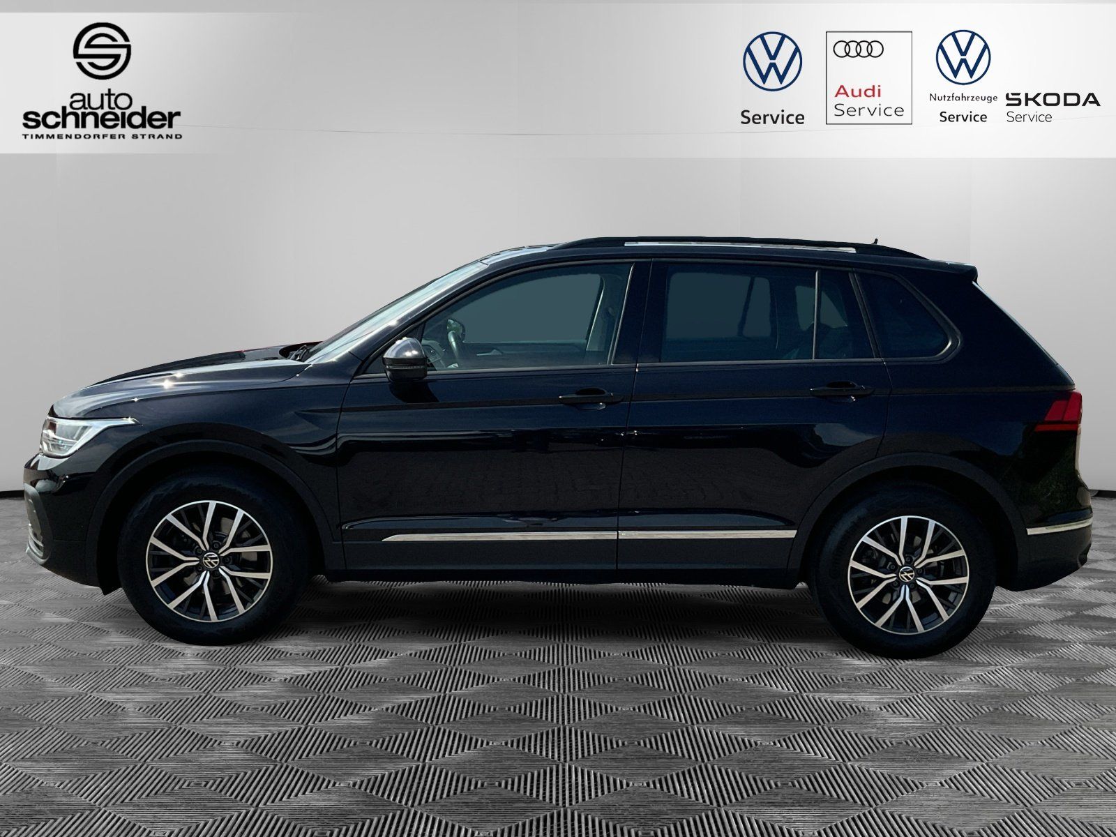 Volkswagen Tiguan 2.0 TDI DSG Life - Samsaru's Car Outlet