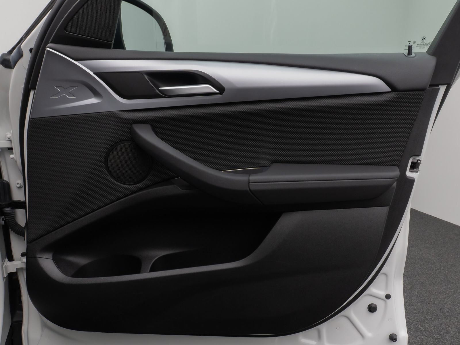 BMW X3 xD30e Panorama Kamera DAB HiFi WLAN Stop&Go