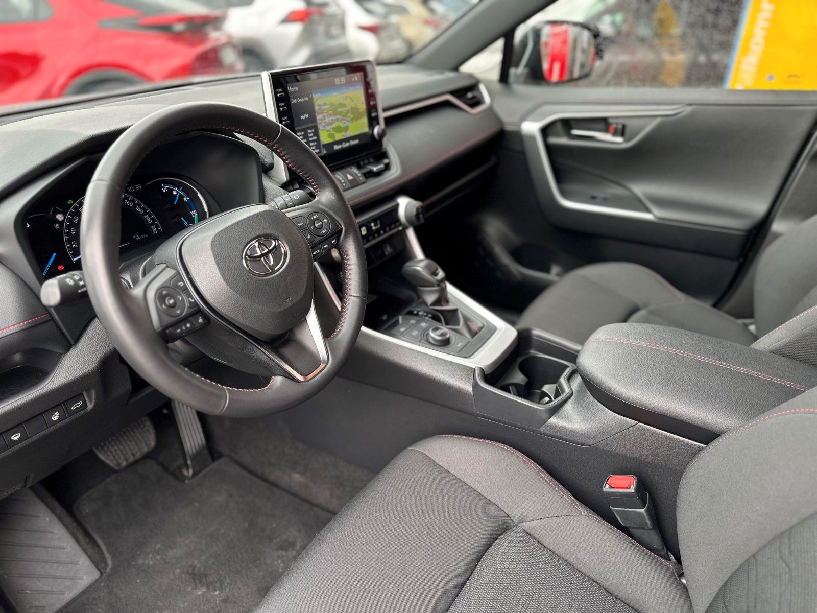 Toyota RAV 4 Plug-in Hybrid 4x4 - Samsaru's Car Outlet