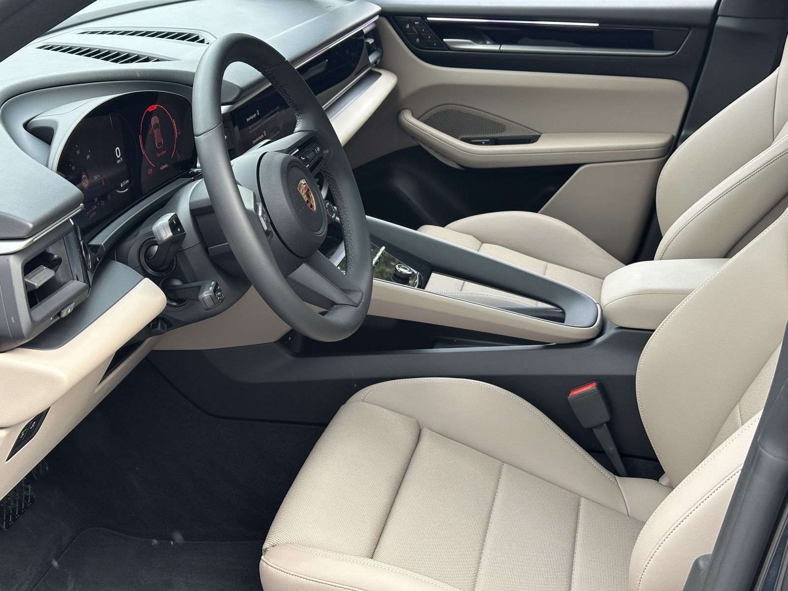 Porsche Macan 4 INNODRIVE - Samsaru's Car Outlet
