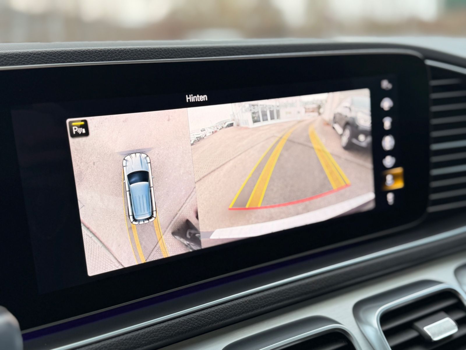 Mercedes-Benz GLE 350d/AMG LINE/JungeSterne09.26/AHK/Pano/360°