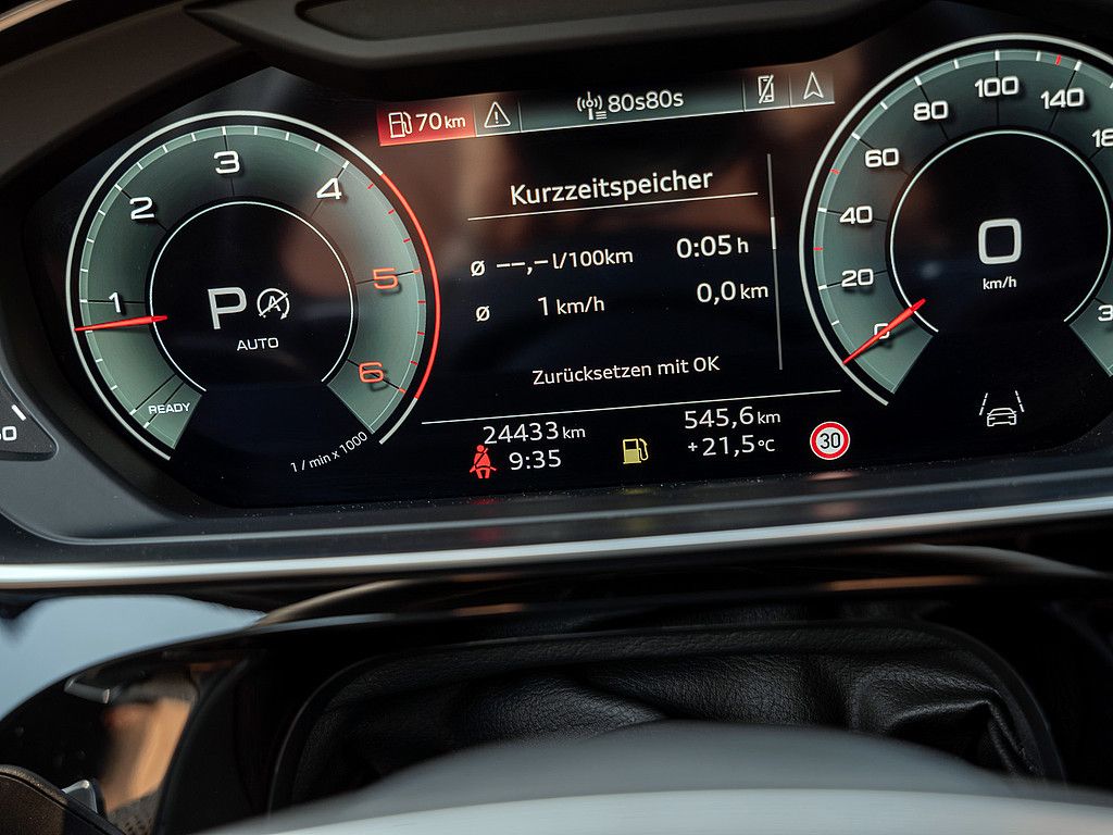 Audi A8 50 3.0 TDI quattro - Samsaru's Car Outlet