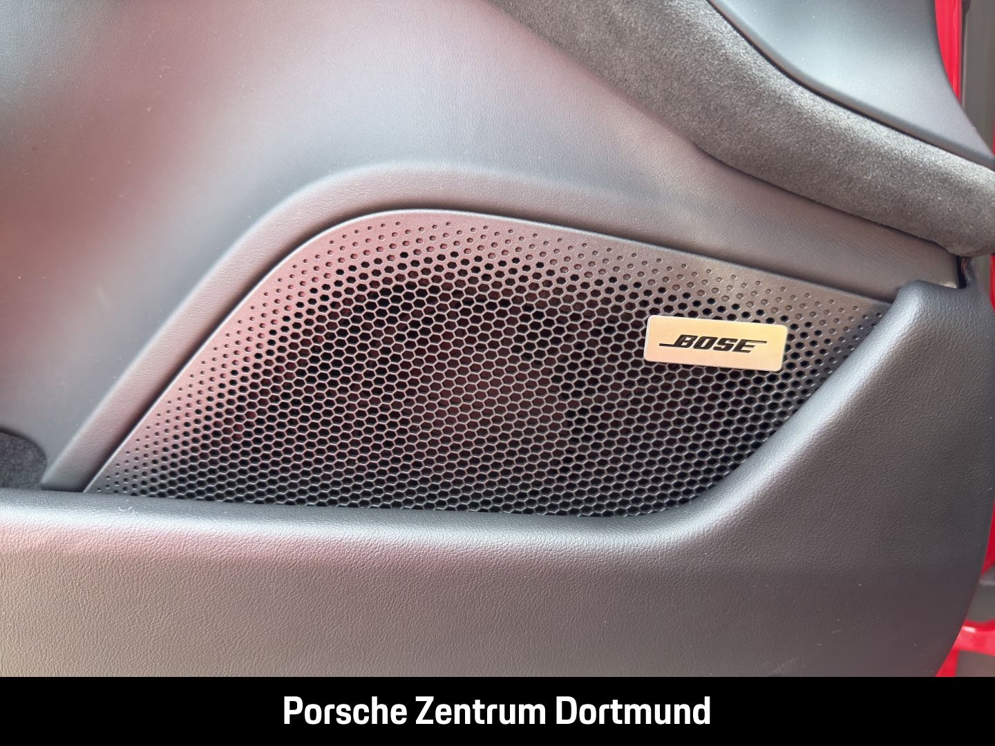 Porsche Taycan GTS Sport Turismo HA-Lenkung InnoDrive