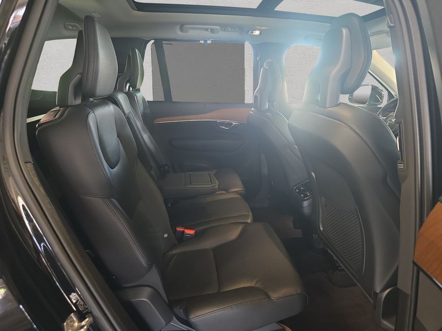 Volvo XC90 B5 D AWD Inscription - Samsaru's Car Outlet