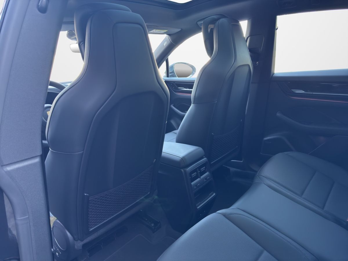 Porsche Macan 4 | Luftfederung | Panorama | BOSE | AHK |