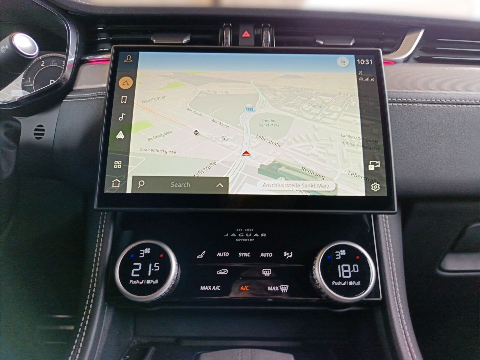 Jaguar F-Pace D200 R-DYNAMIC SE AWD