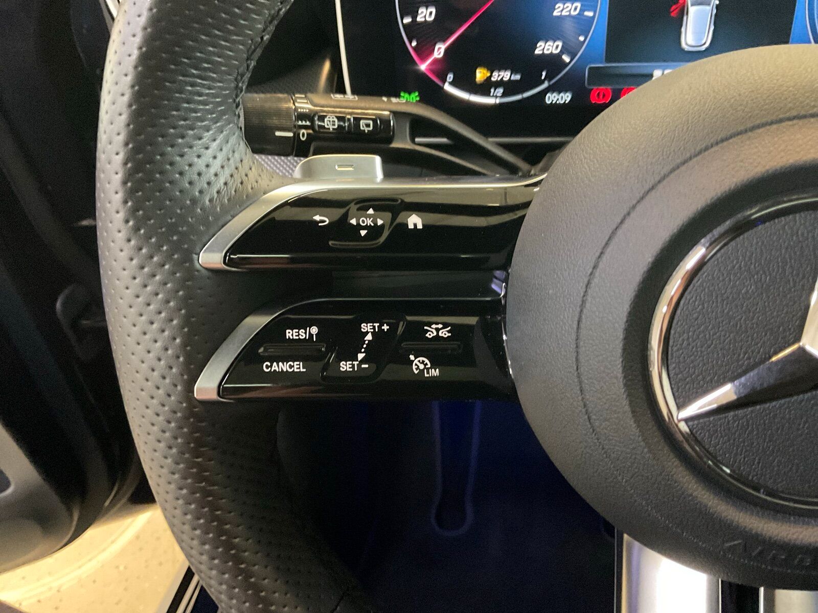 Mercedes-Benz GLC 300 de 4MATIC - Samsaru's Car Outlet