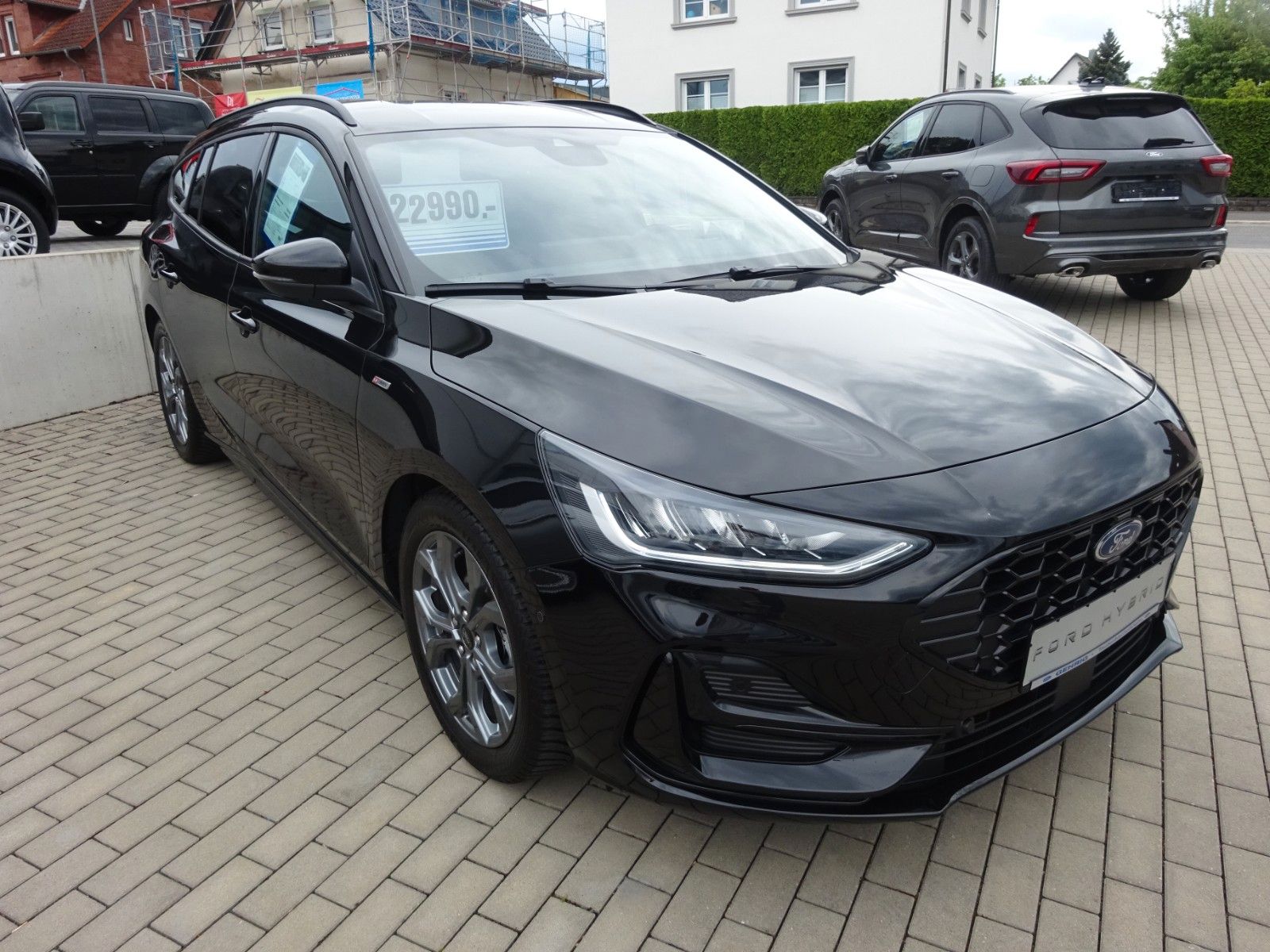 Ford Focus Turnier ST-Line X Autom AHK iACC HuD