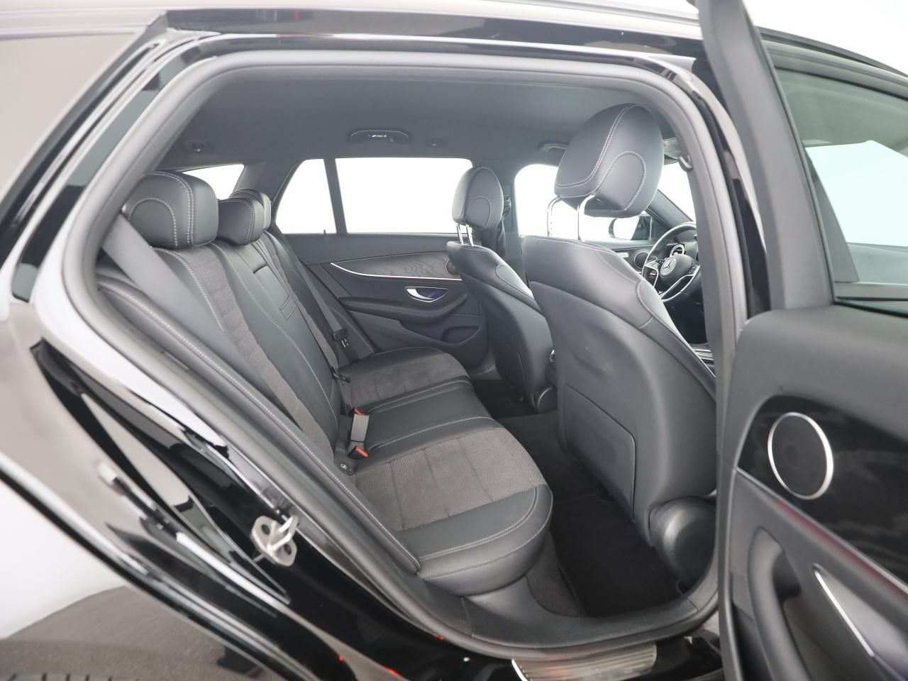 Mercedes-Benz E 220 d T Night Avantgarde AHK Distronic Kamera
