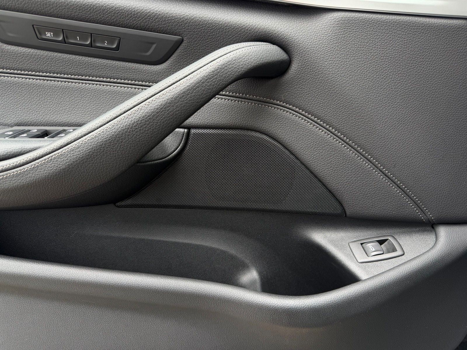 BMW 530i Luxury PANO*DDC*Leder*ACC*360°*AdapLED*HiFi