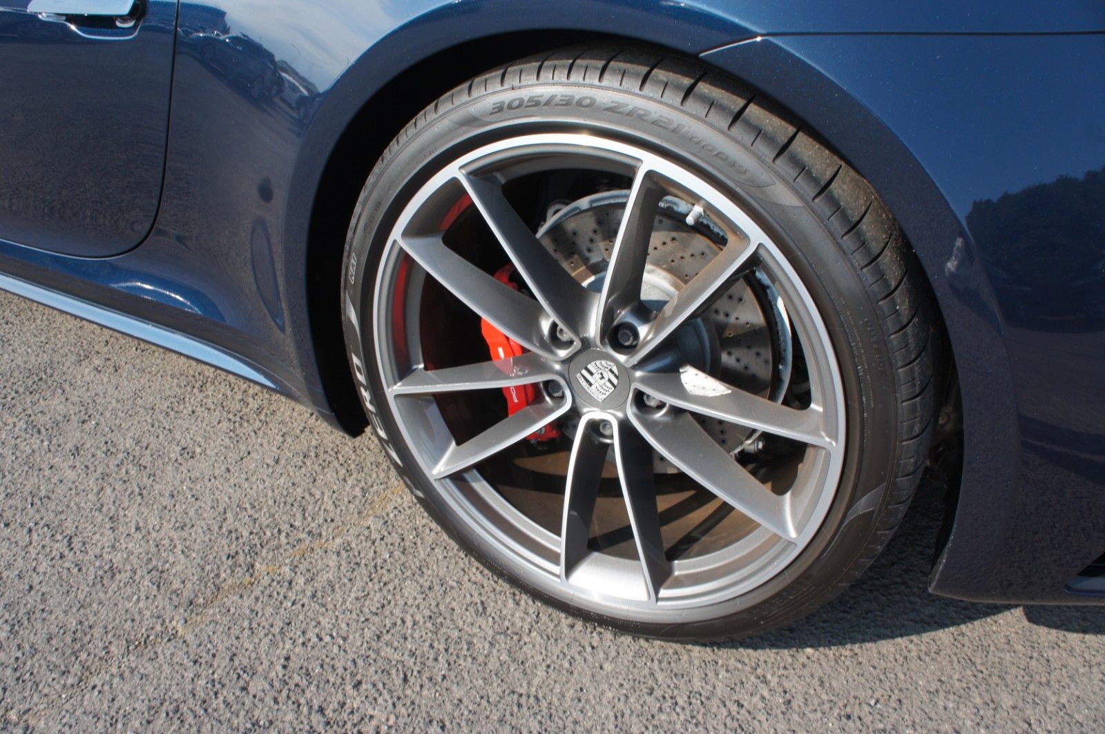 Porsche 992 Targa 4S *PDLS+*CHRONO*BOSE*360*21Z*SP.ABGAS