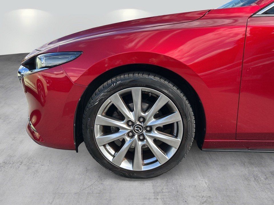 Mazda 3 "Selection" "X" DES-P" "PRE-P" "BOSE"