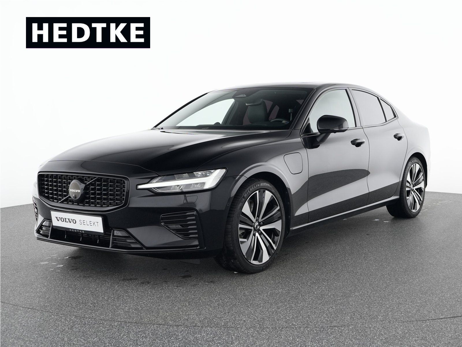 Volvo S60 T8 Recharge Ultimate Dark 19"+B&W+AHK+360°