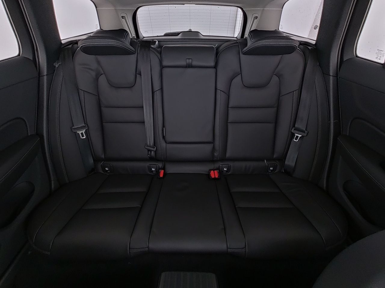 Volvo V60+T8+Recharge+AWD+GT+AHKsemi+Lenkradhzg+R-Kam+