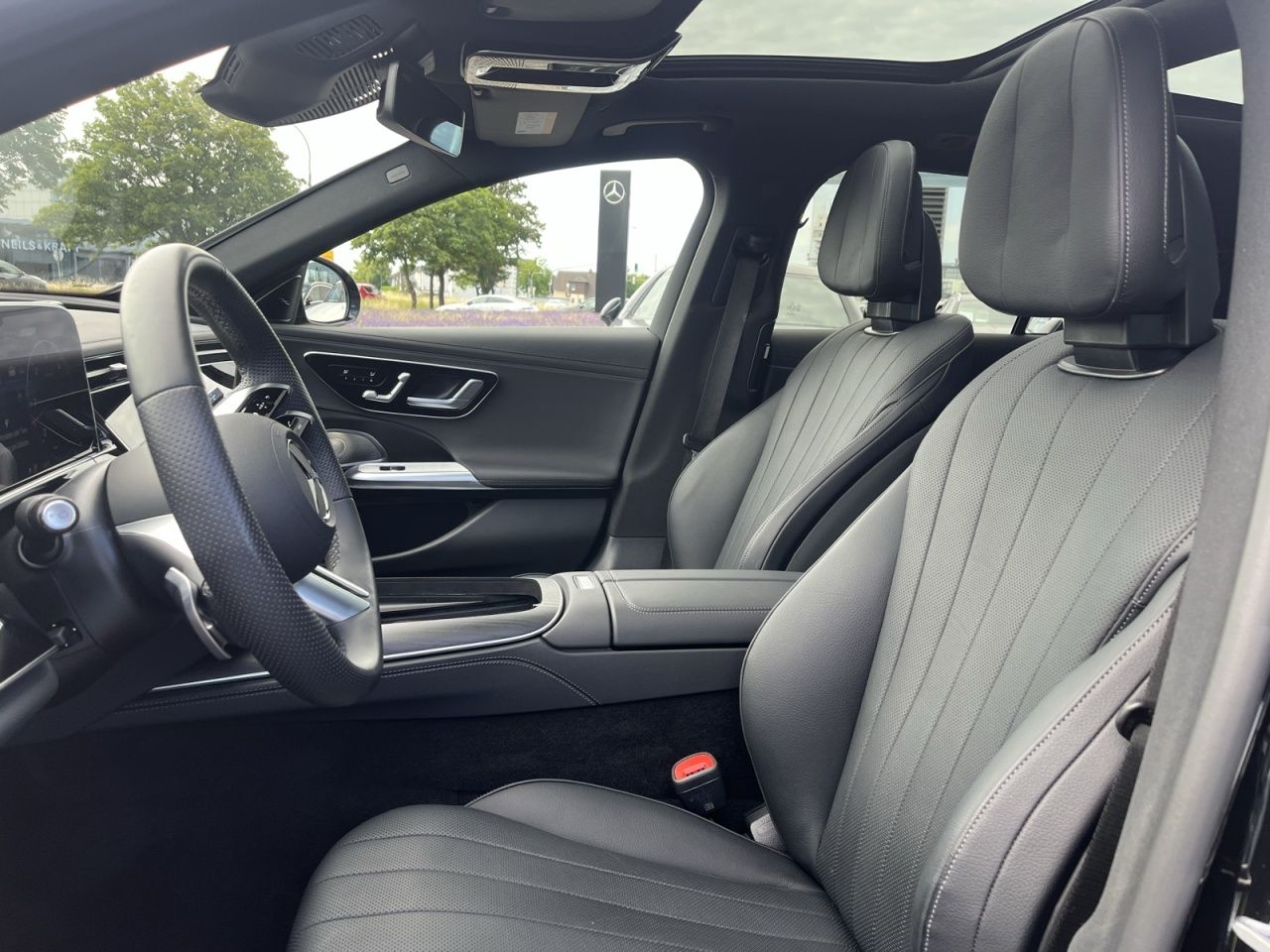 Mercedes-Benz E 450 d T 4M AMG+BURM+NIGHT+AIRMATIC+DIGI LIGHT