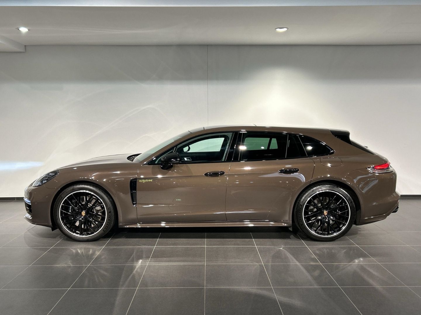 Porsche Panamera 4S E-Hybrid Sport Turismo Luftfederung