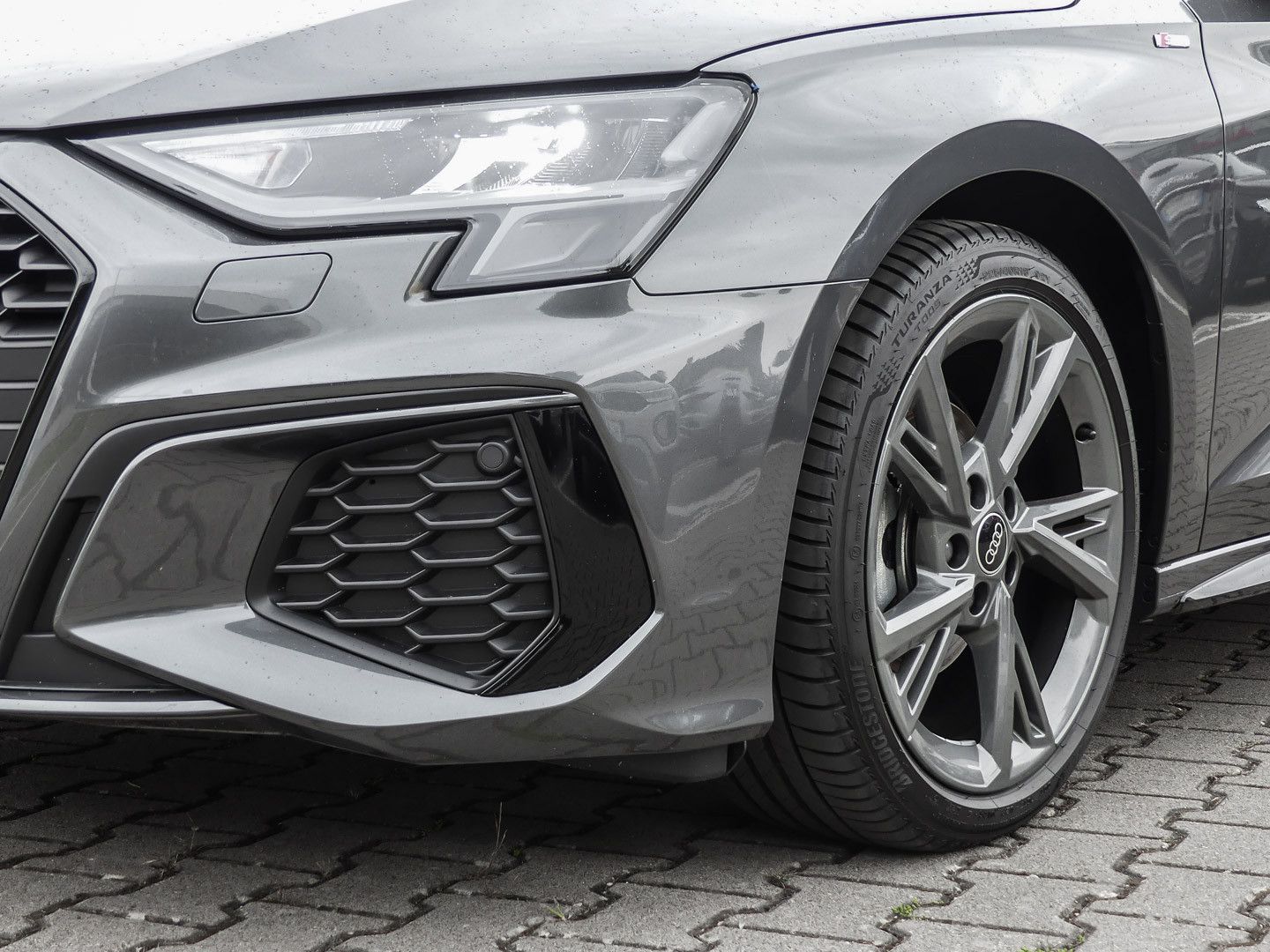 Audi A3 Sportback 30 TFSI S line - Samsaru's Car Outlet