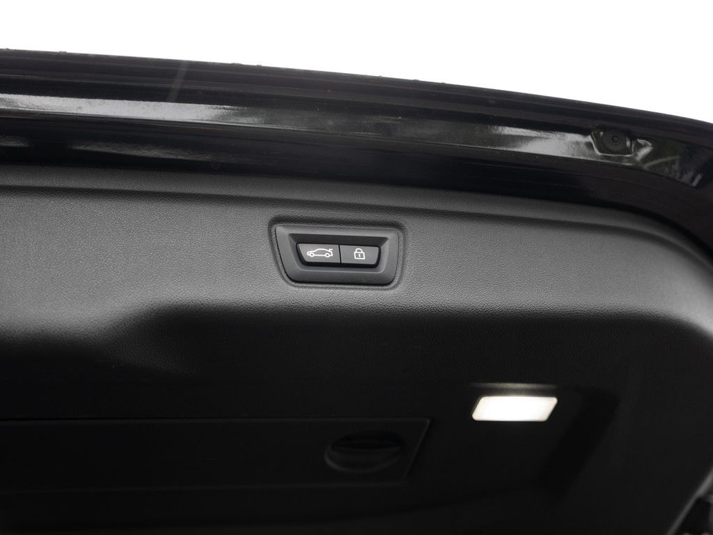 BMW 320i Touring M-Sportpaket - Samsaru's Car Outlet