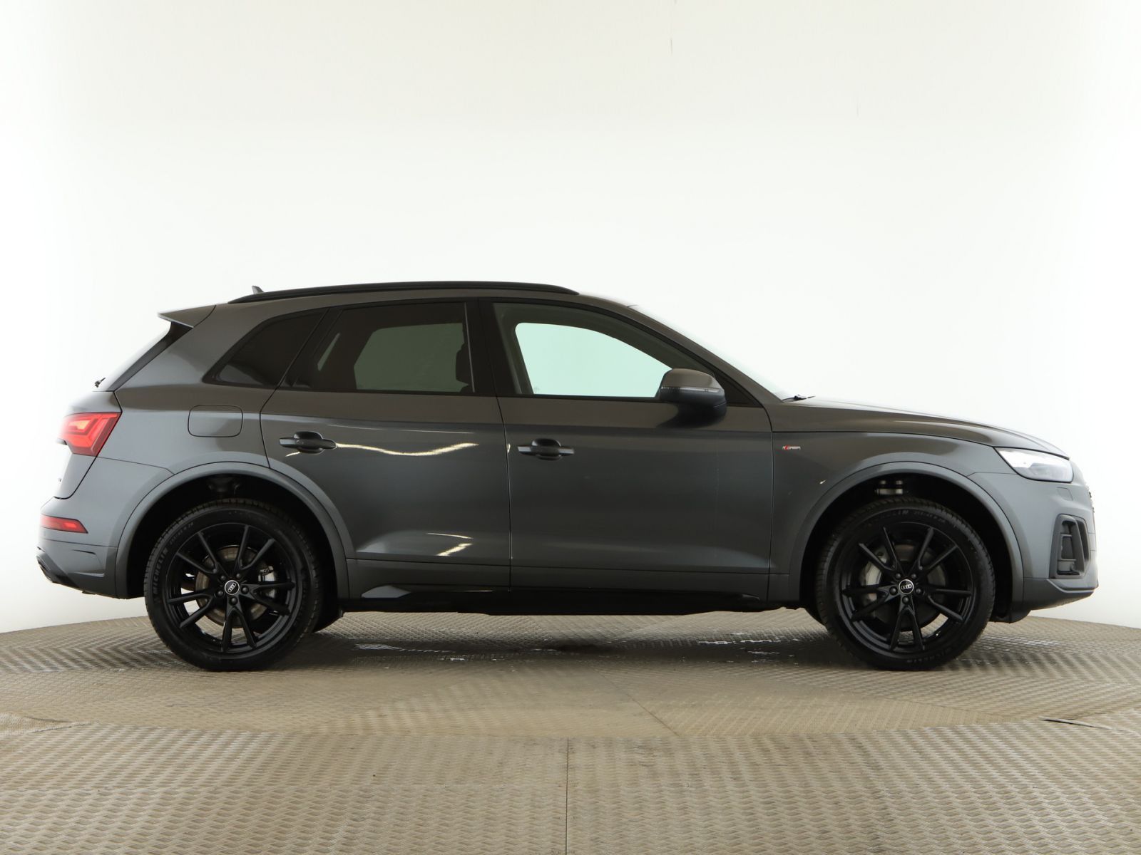 Audi Q5 50 TFSIe quattro S line HYBRID+AHK+Matrix+RFK