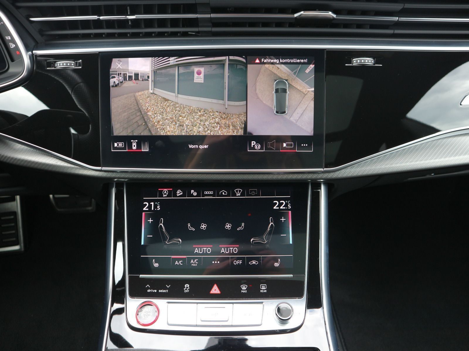 Audi RS Q8 quattro PANO+KERAMIK+AHK+HEADUP+ACC+MATRIX