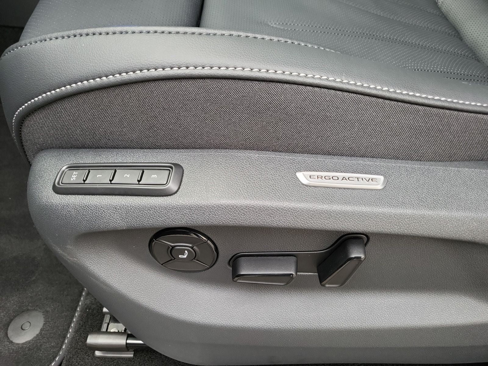 Volkswagen Tiguan 1.5 TSI eHybrid R-Line Black-Style*Matrix
