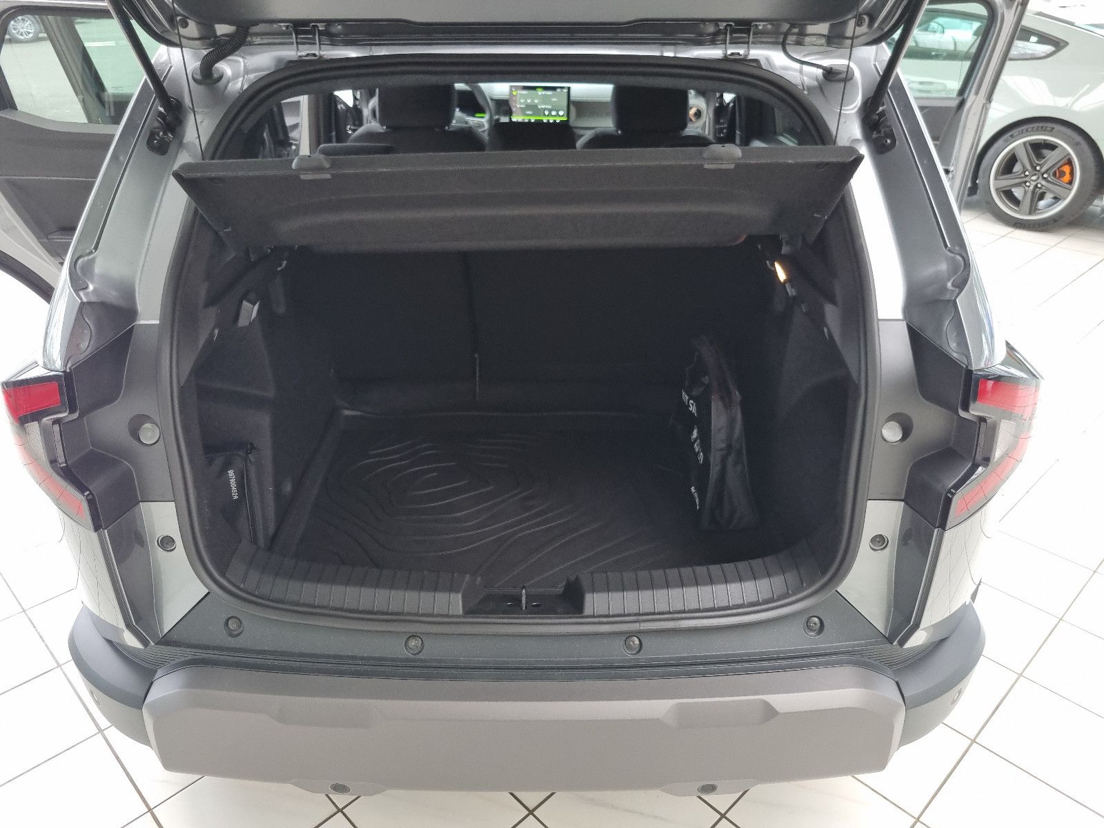 Dacia Duster HYBRID 140 Extreme - Samsaru's Car Outlet