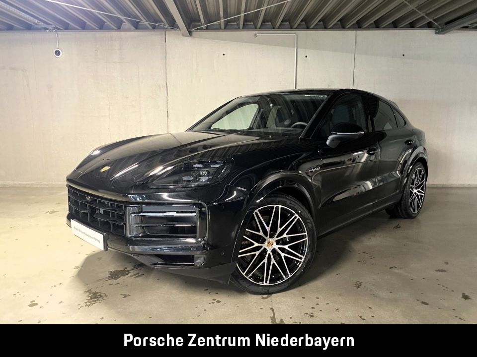 Porsche Cayenne E-Hybrid Coupé | Adaptive Luftfederung |